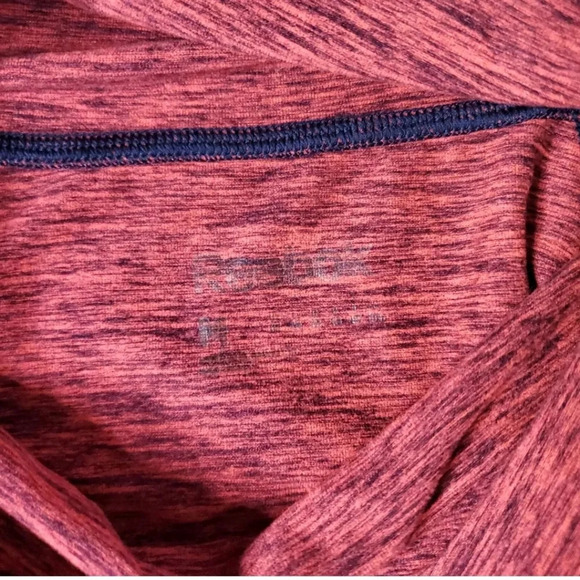 Reebok Playwarm Sport Yoga Shirt Size Medium Cowl Neck Long Sleeve Thumb holes - Picture 7 of 10
